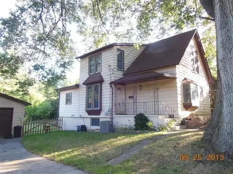 823 Kankakee, Lowell, IN 46356 photo 1