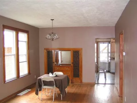 950 Myrtle Ave, Whiting, IN 46394 photo 3