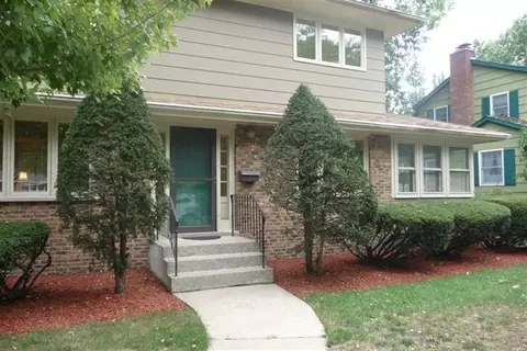 1210 35th St, Munster, IN 46321 photo 2