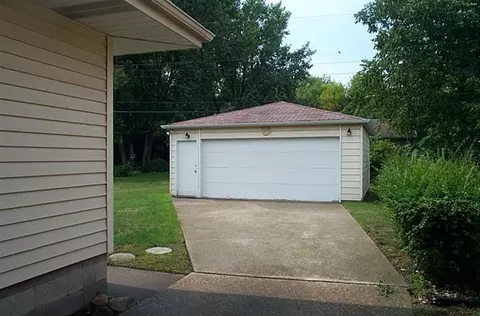 8556 Forest Ave, Munster, IN 46321 photo 2