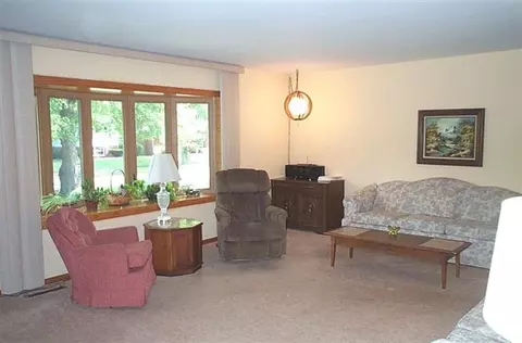 8556 Forest Ave, Munster, IN 46321 photo 5