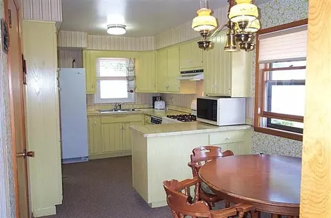8556 Forest Ave, Munster, IN 46321 photo 9