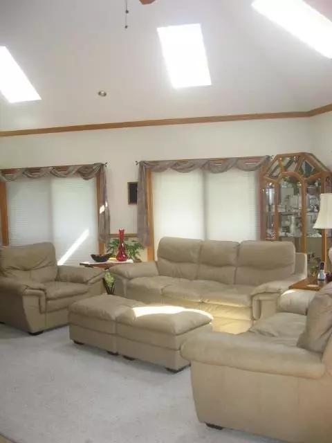 4625 E 104th Ave, Crown Point, IN 46307 photo 3