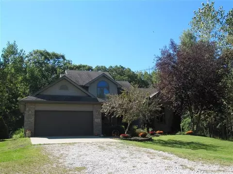 1313 E 800, Wheatfield, IN 46392 photo 8