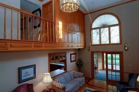 326 Oak, La Porte, IN 46350 photo 3