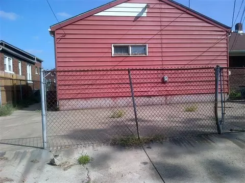 362 Mckinley, Gary, IN 46402 photo 2