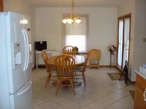 6052 Thomas St, De Motte, IN 46310 photo 8