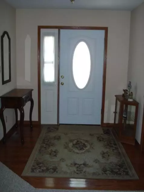 6052 Thomas St, De Motte, IN 46310 photo 2