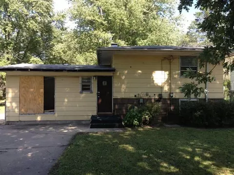 1127 E 32nd Ct, Gary, IN 46409 photo 4