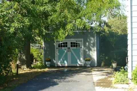 565 Berkley Dr, Dyer, IN 46311 photo 3