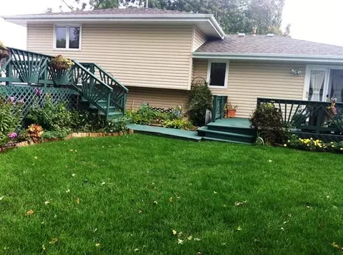 9806 Arthur Ct, Crown Point, IN 46307 photo 2