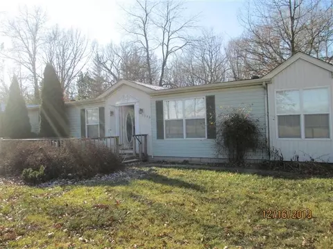 11346 N 600 East Rd, De Motte, IN 46310 photo 1
