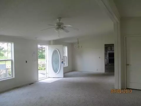 11346 N 600 East Rd, De Motte, IN 46310 photo 5