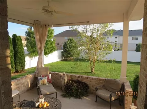 72 Indigo Dr, Dyer, IN 46311 photo 2