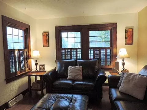 216 N Colfax St, Griffith, IN 46319 photo 5