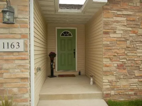 1163 Legacy Dr, Burns Harbor, IN 46304 photo 2