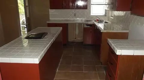 8023 Hemlock Ave, Gary, IN 46403 photo 5
