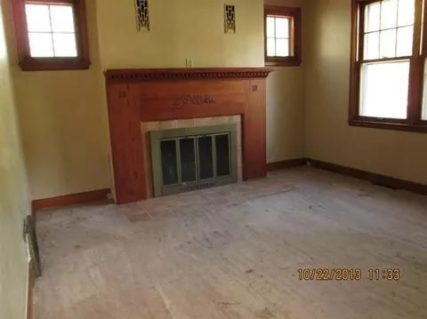 305 E South St, Crown Point, IN 46307 photo 3
