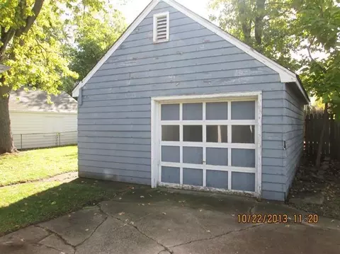 305 E South St, Crown Point, IN 46307 photo 6