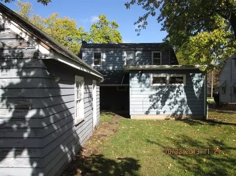 305 E South St, Crown Point, IN 46307 photo 5