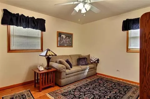 147 W Carnation, Dyer, IN 46311 photo 9