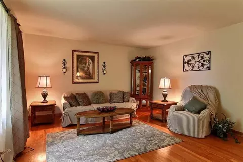 147 W Carnation, Dyer, IN 46311 photo 6