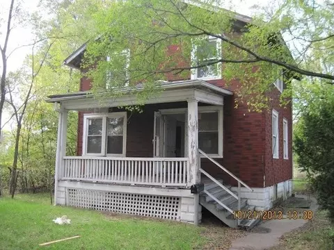 568 Ohio St, Gary, IN 46402 photo 1