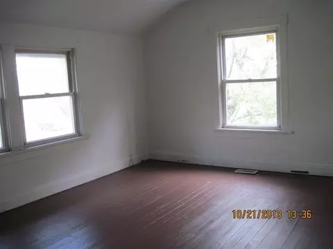 568 Ohio St, Gary, IN 46402 photo 9