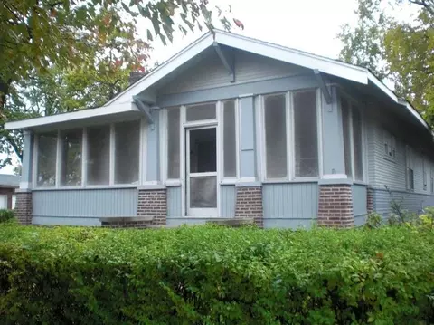 1748 Davis Ave, Whiting, IN 46394 photo 1
