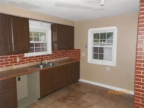 246 Adelaide Pl, Munster, IN 46321 photo 10