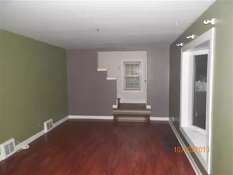 246 Adelaide Pl, Munster, IN 46321 photo 7