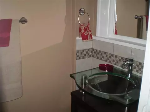 725 Fillmore St, Gary, IN 46402 photo 9