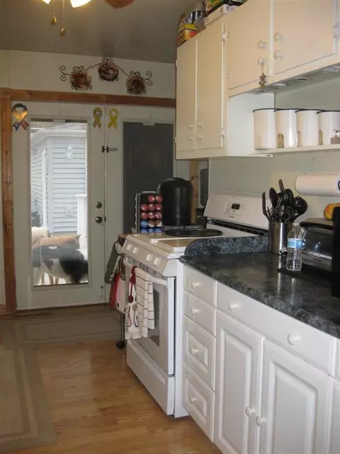 507 S Wayne St, Gary, IN 46403 photo 9