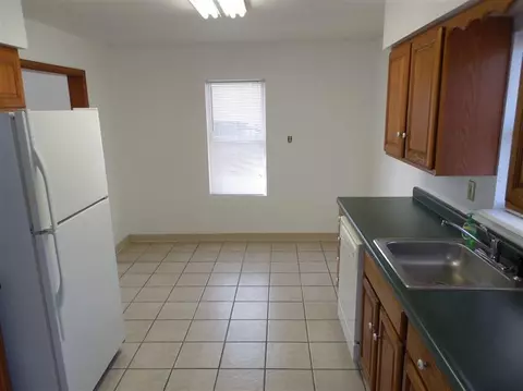1312 Elm St, Griffith, IN 46319 photo 8