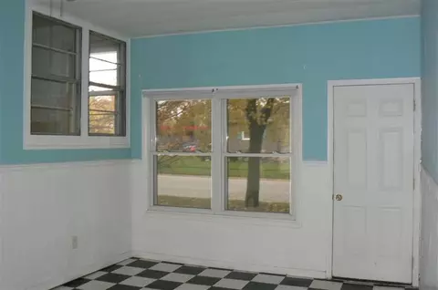 202 E Glen Park Ave, Griffith, IN 46319 photo 9