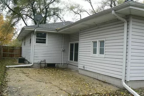 202 E Glen Park Ave, Griffith, IN 46319 photo 2