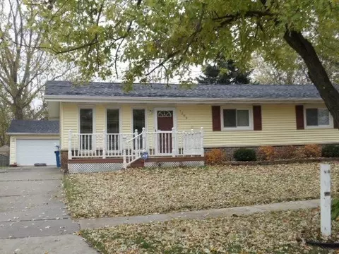 1209 Cedar Ln, Dyer, IN 46311 photo 1