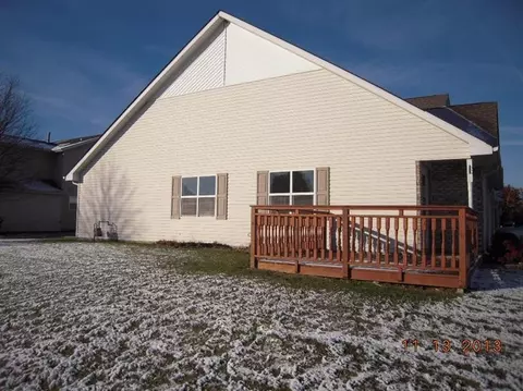 7577 E 108th Ave, Crown Point, IN 46307 photo 3