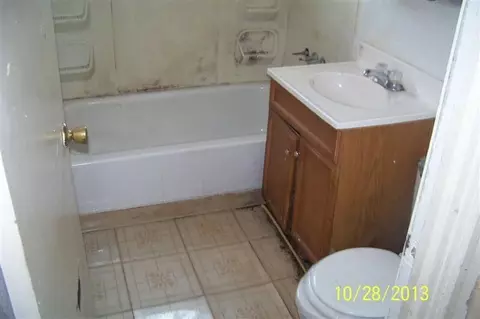 4202 W 22nd Pl, Gary, IN 46404 photo 5