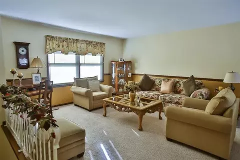 8760 Monroe Ave, Munster, IN 46321 photo 3
