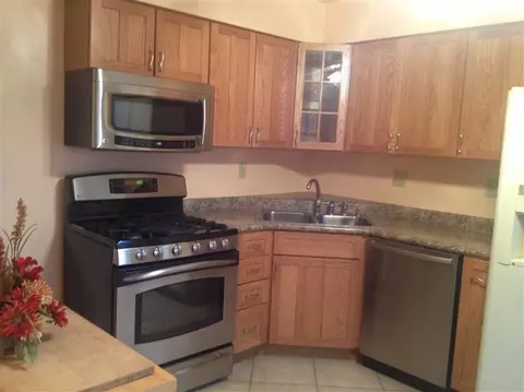 839 N Broad St, Griffith, IN 46319 photo 3