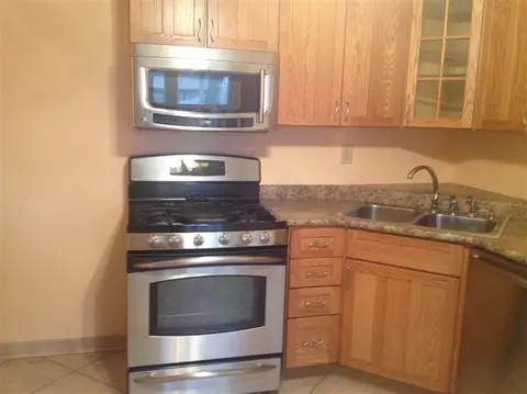 839 N Broad St, Griffith, IN 46319 photo 5
