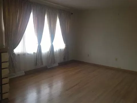 839 N Broad St, Griffith, IN 46319 photo 2