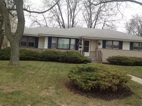 839 N Broad St, Griffith, IN 46319 photo 1