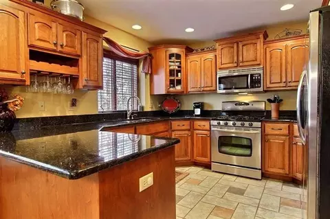 8510 Tapper St, Saint John, IN 46373 photo 3