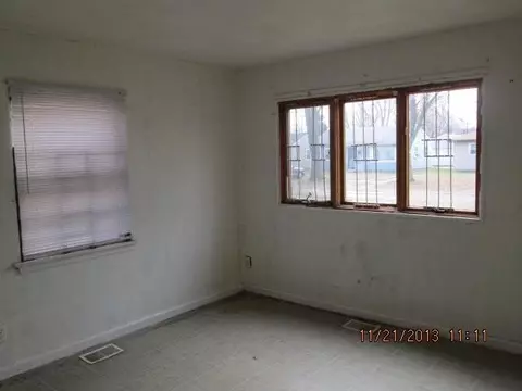 1272 E 35th Pl, Gary, IN 46409 photo 4
