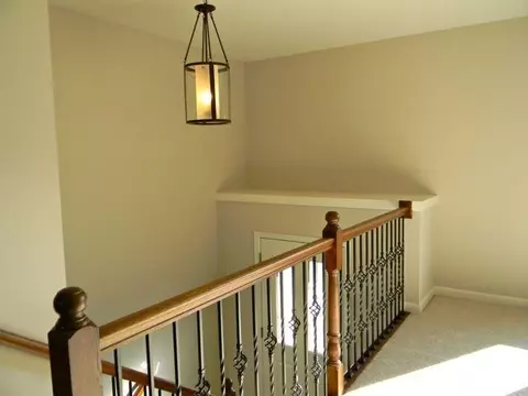 421 River Dr, Munster, IN 46321 photo 2