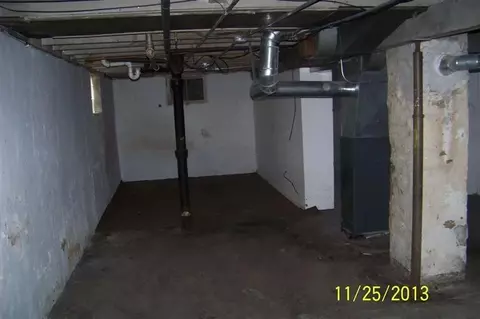 358 Tompkins St, Gary, IN 46406 photo 4