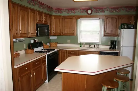 717 N Jay St, Griffith, IN 46319 photo 6
