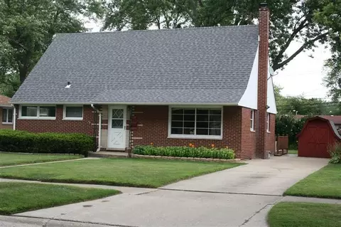 717 N Jay St, Griffith, IN 46319 photo 2